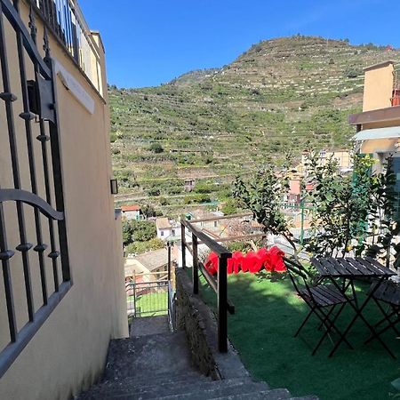 Orizzonti Apartments Манарола Екстериор снимка